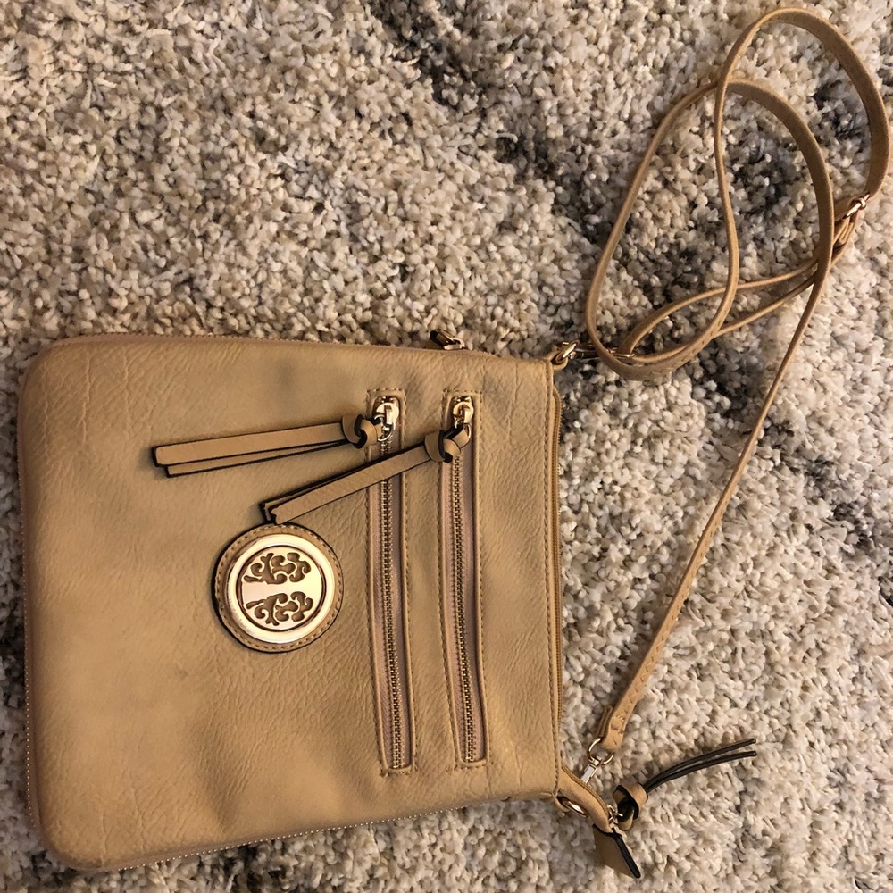 Tan crossbody purse